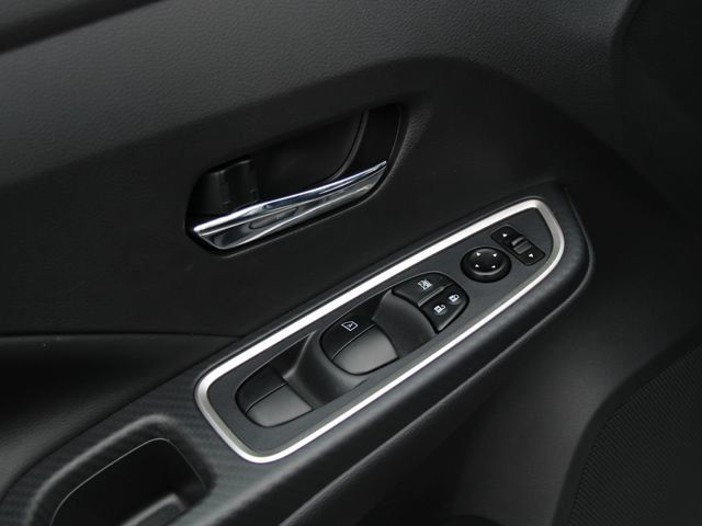 Certified 2025 Nissan Versa SR w/ Trunk Package FWD image 15