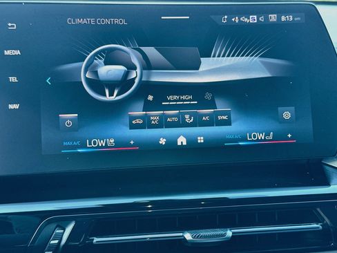 New 2026 BMW X2 xDrive28i w/ M Sport Package AWD/4WD image 13