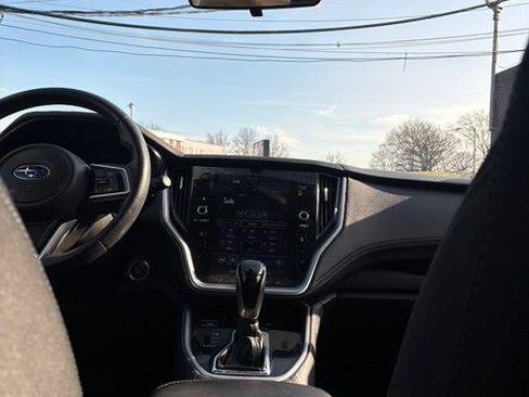 Used 2022 Subaru Outback Premium image 13