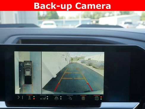 Used 2024 Chevrolet Silverado 1500 LT Trail Boss w/ Convenience Package II AWD/4WD image 9