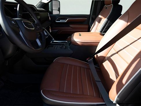New 2026 GMC Sierra 3500 Denali Ultimate image 9