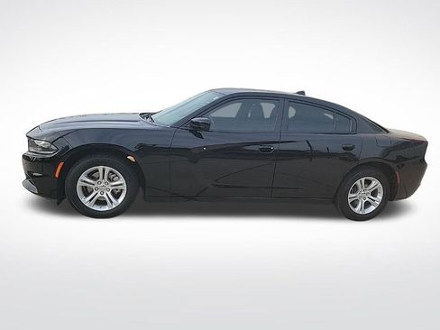 Used 2023 Dodge Charger SXT image 2