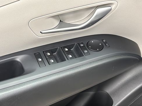 Used 2025 Hyundai Tucson SEL AWD/4WD image 21