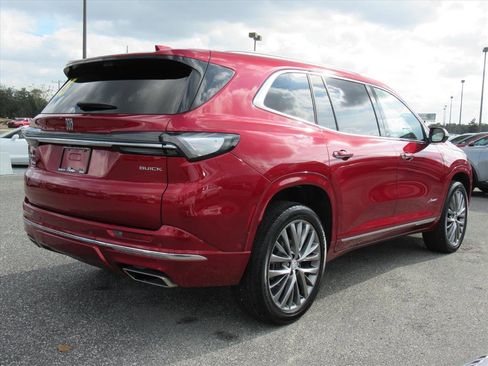 Used 2025 Buick Enclave Avenir w/ Super Cruise Package image 6
