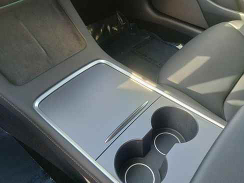 Used 2023 Tesla Model 3 Performance image 30