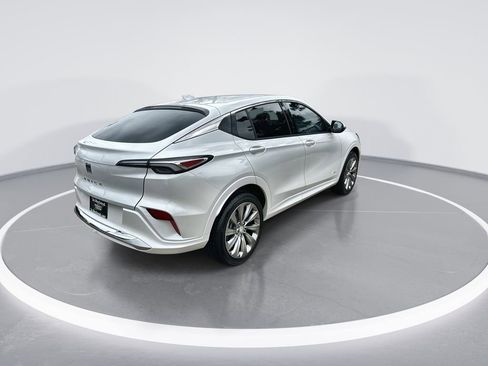 Used 2026 Buick Envista Avenir FWD image 8