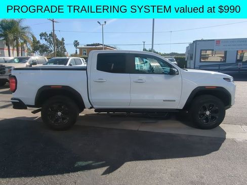 Used 2024 GMC Canyon Elevation w/ Convenience Package image 9