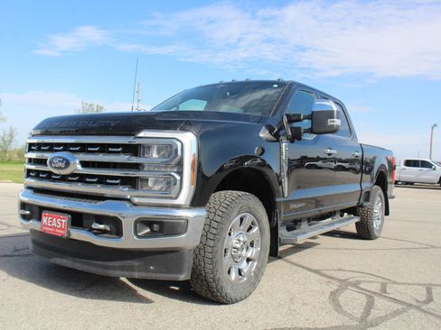 Used 2024 Ford F250 Lariat w/ Chrome Package AWD/4WD image 1