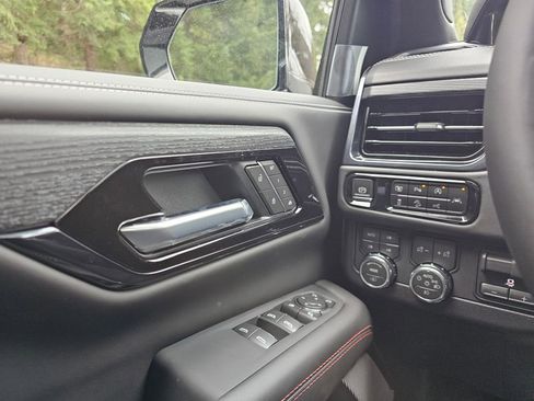New 2026 GMC Yukon AT4 Ultimate AWD/4WD image 26
