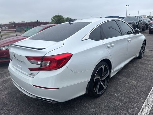 Used 2021 Honda Accord Sport image 2
