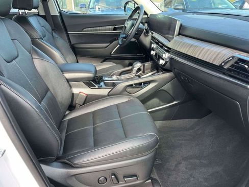 Used 2024 Kia Telluride SX image 13