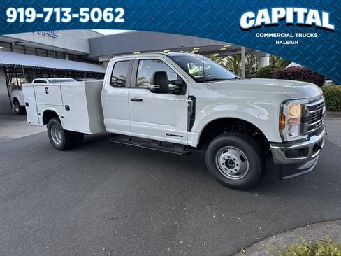New 2026 Ford F350 XL w/ XL Chrome Package AWD/4WD image 2