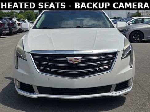 Used 2018 Cadillac XTS Luxury FWD image 2