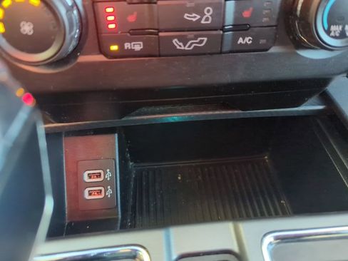 Used 2019 Ford F150 XLT w/ Equipment Group 302A Luxury image 32