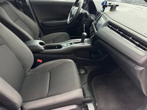 Used 2022 Honda HR-V Sport image 15