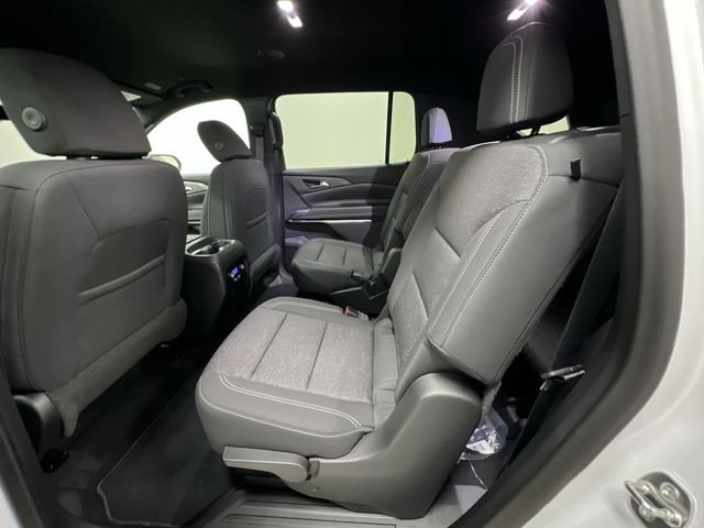 New 2027 Chevrolet Traverse LT w/ Midnight/Sport Edition AWD/4WD image 25