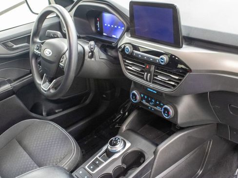 Used 2025 Ford Escape Active image 19