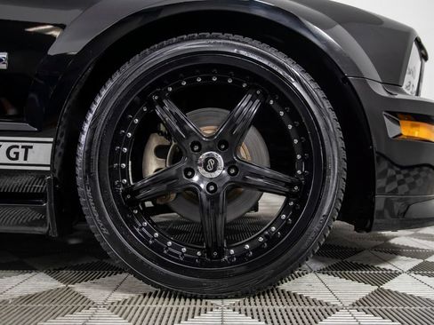 Used 2007 Ford Mustang GT RWD image 43