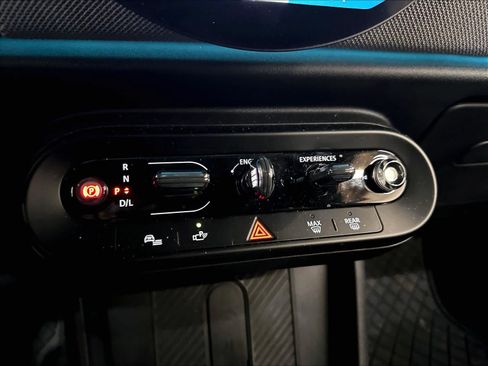 Used 2025 MINI Cooper S FWD image 36