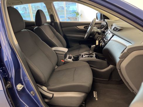 Used 2022 Nissan Rogue Sport S image 34