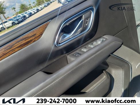 Used 2024 Chevrolet Tahoe Premier RWD image 26