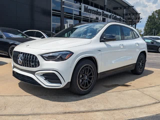 Used 2026 Mercedes-Benz GLA 35 AMG 4MATIC image 4