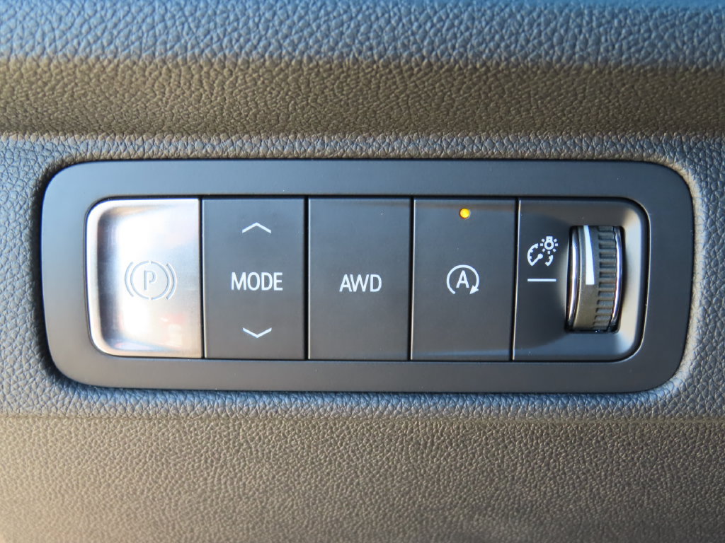 Certified 2024 Chevrolet Traverse RS AWD/4WD image 11