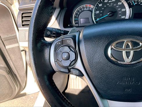Used 2013 Toyota Camry SE image 23