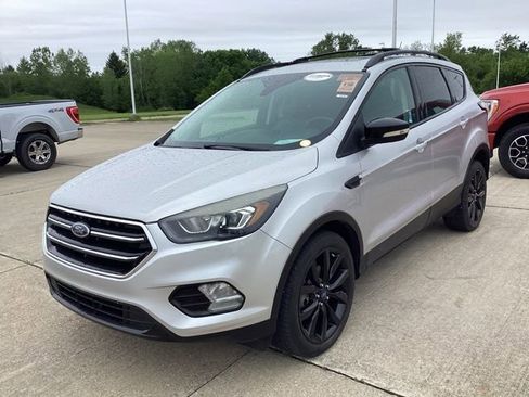 Used 2017 Ford Escape Titanium AWD/4WD image 2