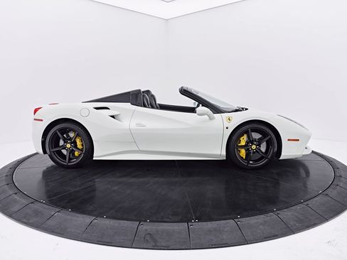 Used 2019 Ferrari 488 Spider RWD image 26