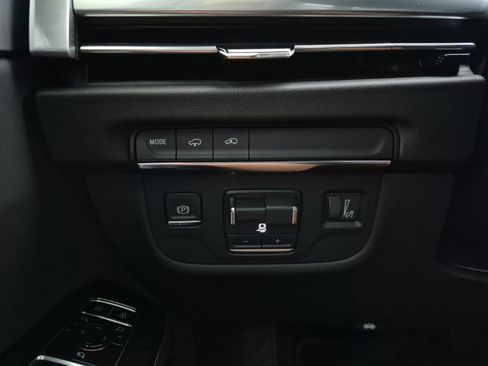 Used 2025 Cadillac Escalade Sport w/ Touring Package RWD image 24