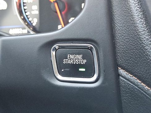 Used 2022 GMC Acadia AT4 w/ Technology Package image 17