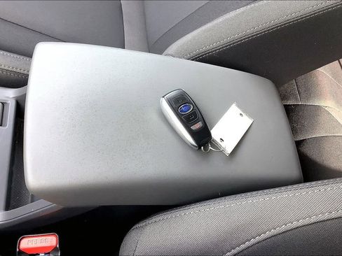 Certified 2025 Subaru Crosstrek 2.0i Premium image 14