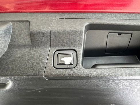 Used 2017 GMC Acadia SLT AWD/4WD image 34