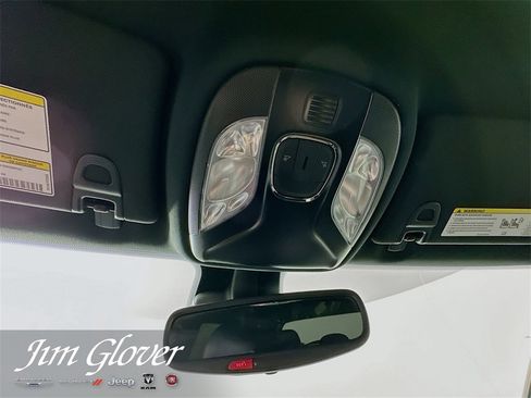 New 2026 Jeep Compass Latitude image 36