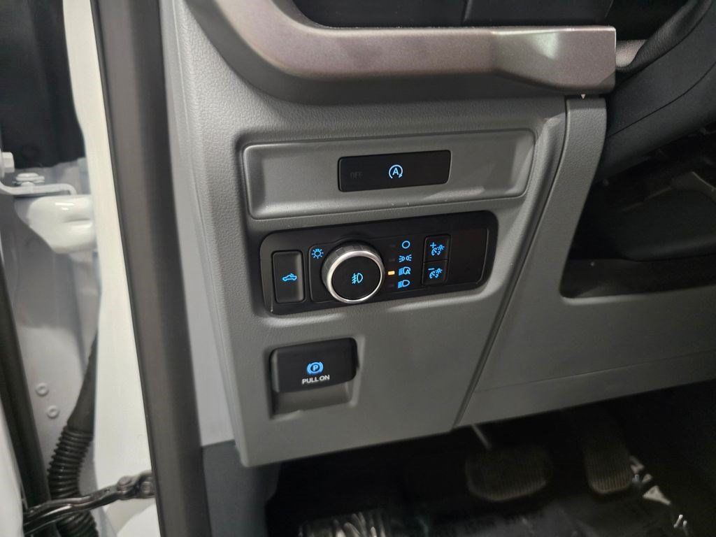 Used 2025 Ford F150 XLT w/ Equipment Group 301A Standard RWD image 31