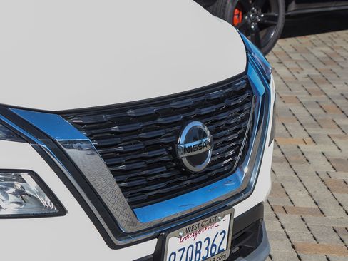 Used 2021 Nissan Rogue SL image 6