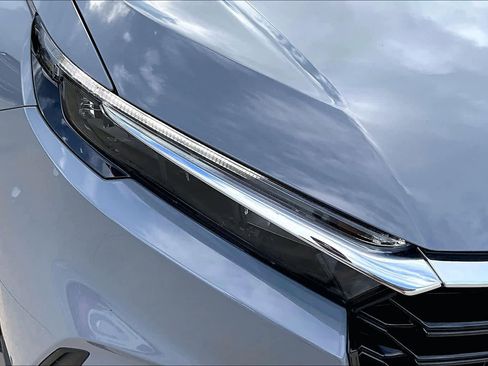 Used 2025 Honda CR-V EX-L image 28