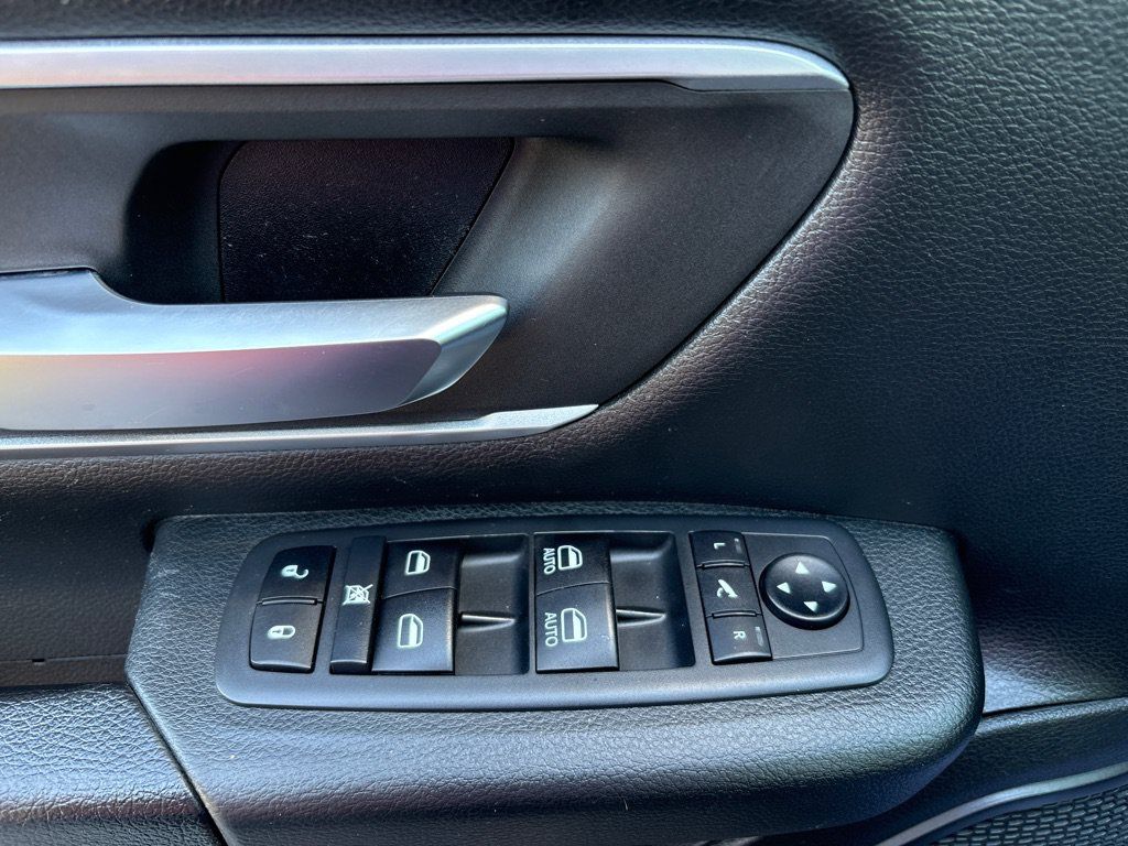 Used 2021 RAM 1500 Big Horn AWD/4WD image 15