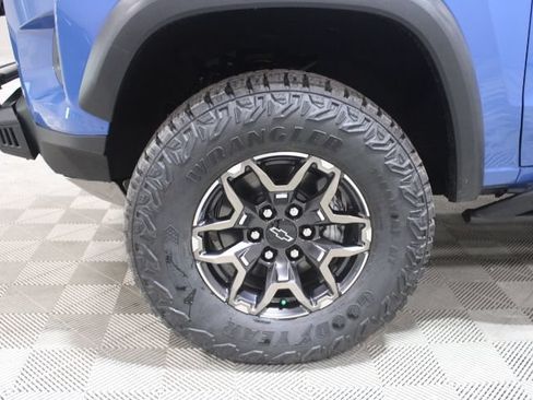 New 2026 Chevrolet Colorado ZR2 w/ Off-Road Front Bumper Package AWD/4WD image 41