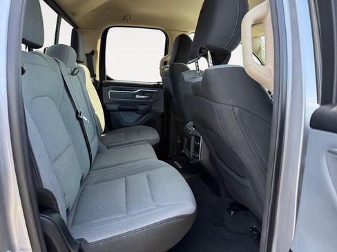 Used 2019 RAM 1500 Big Horn image 18