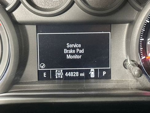 Used 2022 Chevrolet Silverado 2500 Custom w/ Custom Value Package image 18