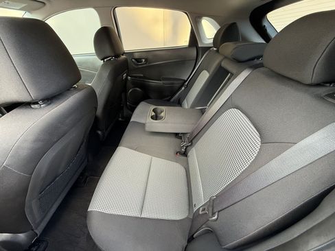 Used 2019 Hyundai Kona SE FWD image 11