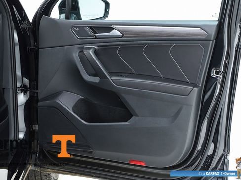 Used 2024 Volkswagen Tiguan SEL R-Line image 71