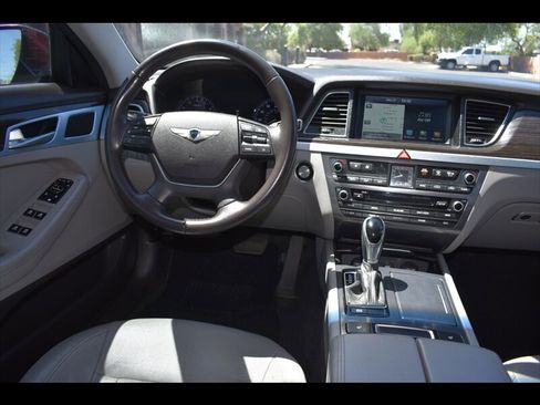 Used 2015 Hyundai Genesis 3.8 RWD image 28