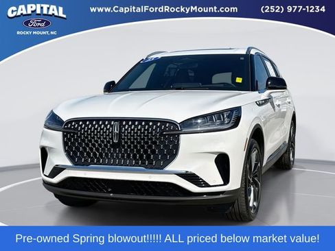 Used 2025 Lincoln Aviator Reserve AWD/4WD image 1