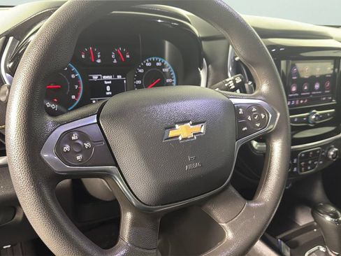 Used 2020 Chevrolet Traverse LS FWD image 20