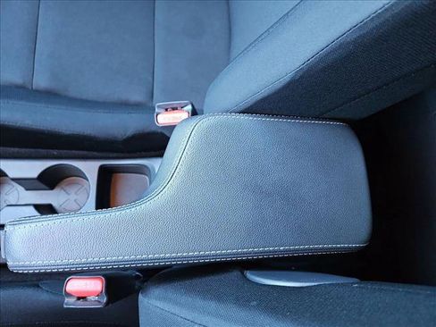 Used 2024 Nissan Kicks S image 15