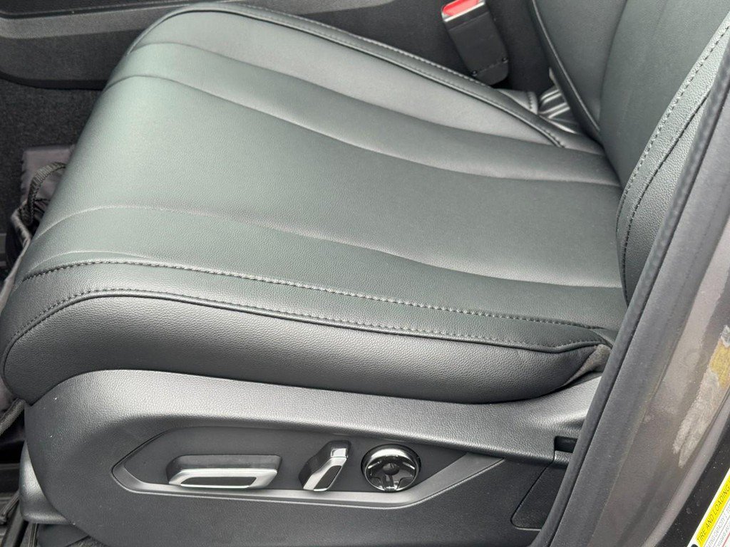 Certified 2026 Acura MDX SH-AWD image 14