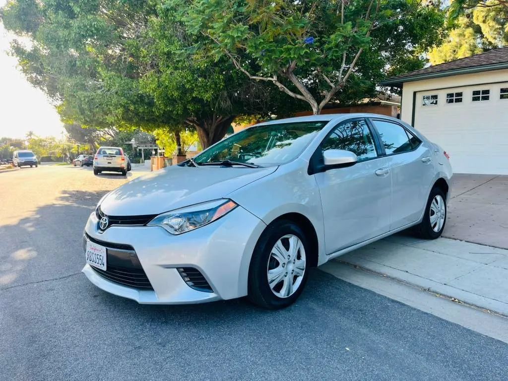 Used 2016 Toyota Corolla LE FWD image 10